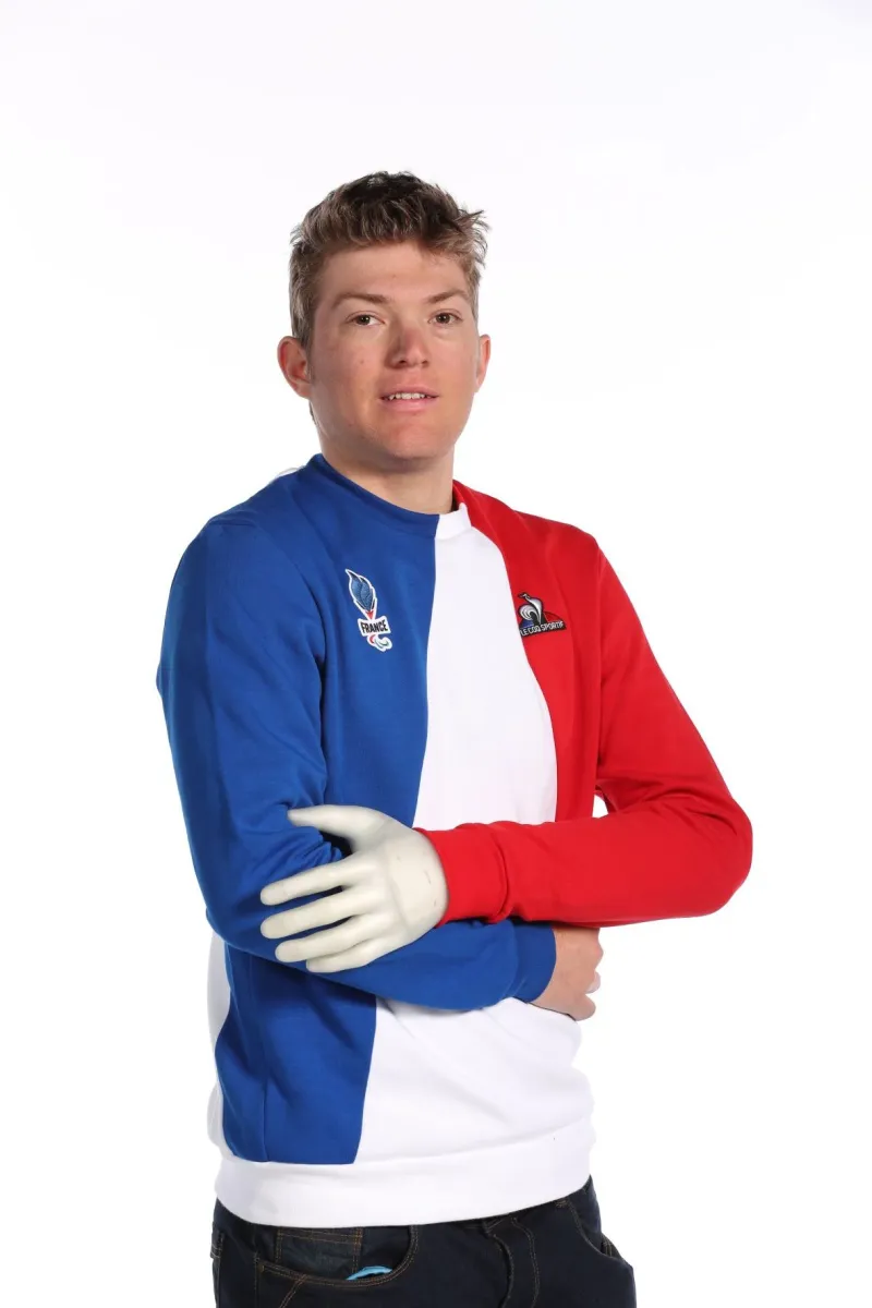 Oscar Burnham : “On se tire vraiment la bourre”