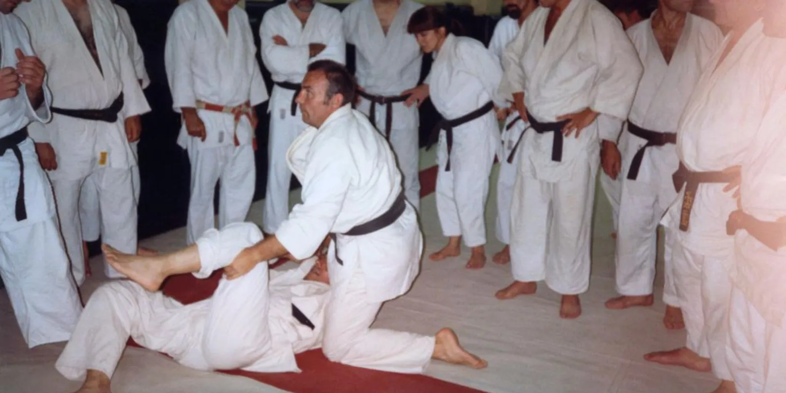 Salue sur le tatamis