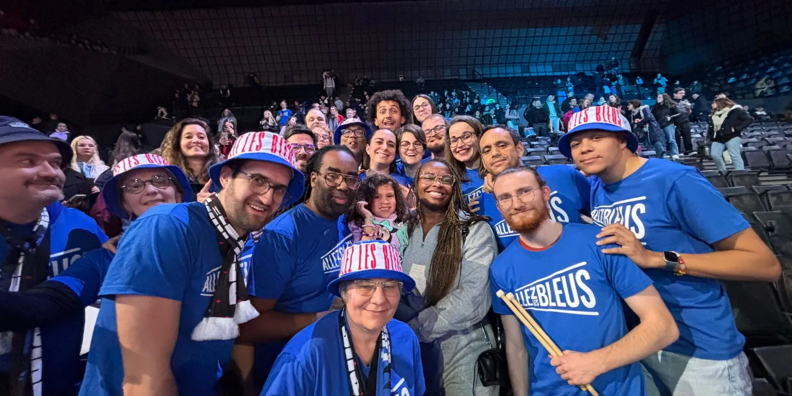 Romane Dicko dans le Carré des Supporters