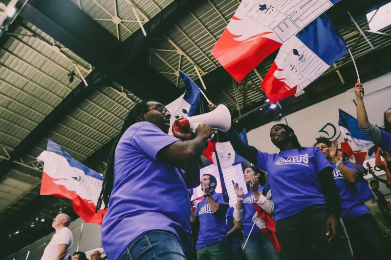 Comment bien chanter pour encourager les Bleus? 