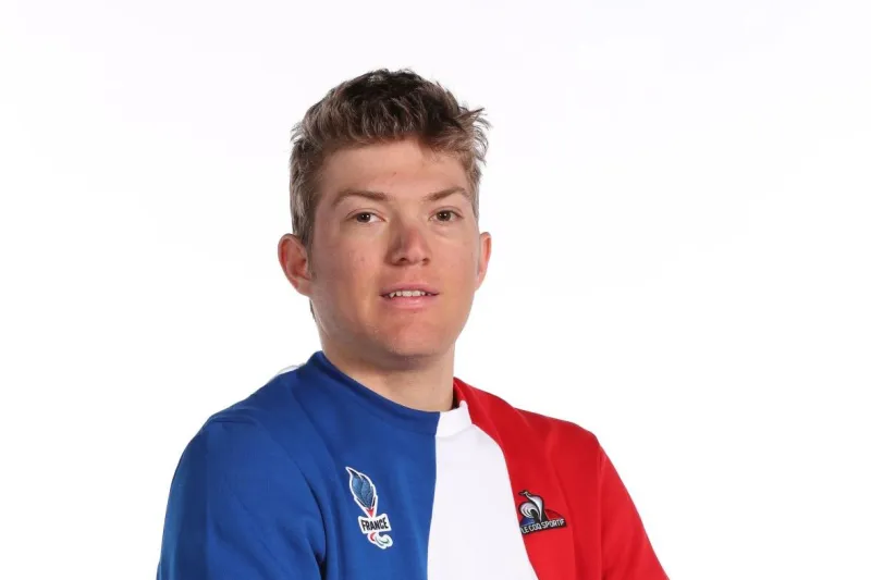 Oscar Burnham : “On se tire vraiment la bourre”